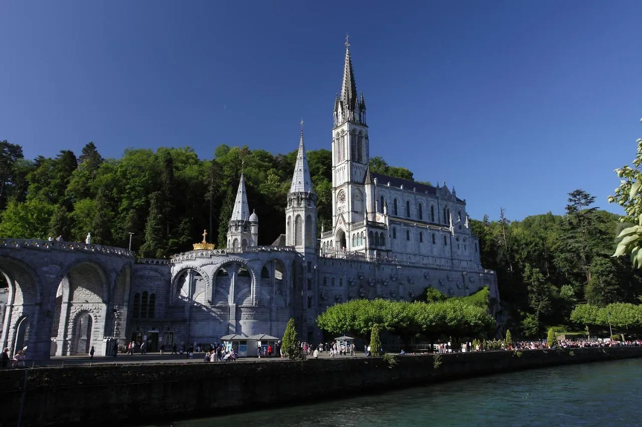 Hotel - Restaurant - Bar Saint Avit L Hotel Des Tchoumjeu Lourdes